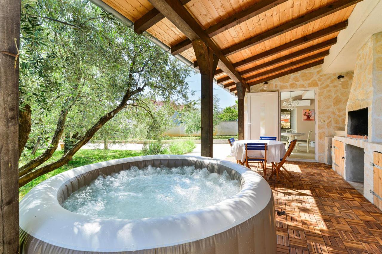 Hacienda Mia With Yacuzzi And Free Parking Zadar Ngoại thất bức ảnh